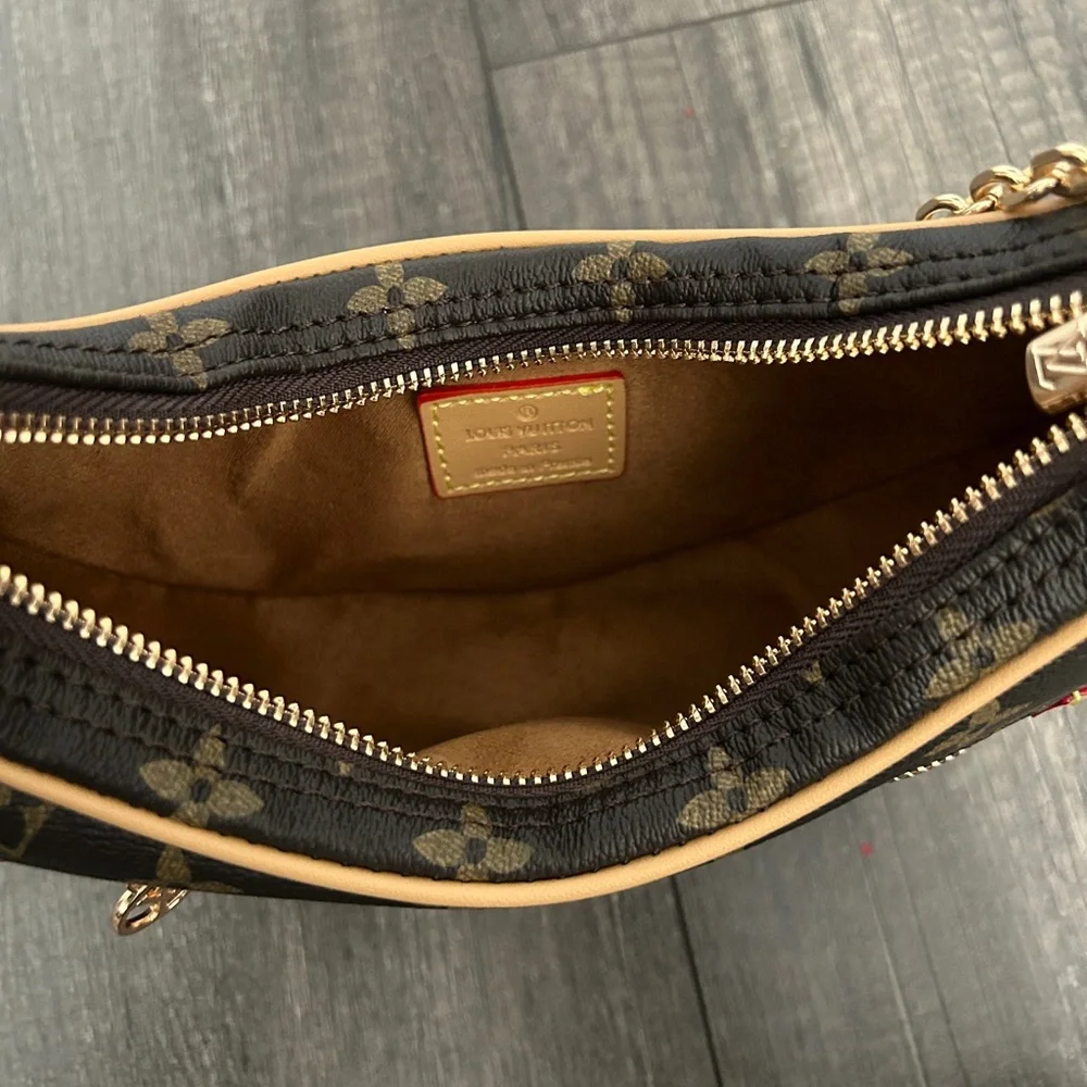 lv loop purse - Picture 7 of 9